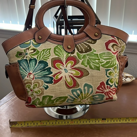 Fossil Hawaiian print bag with original key and long strap GUC - Picture 2 of 7